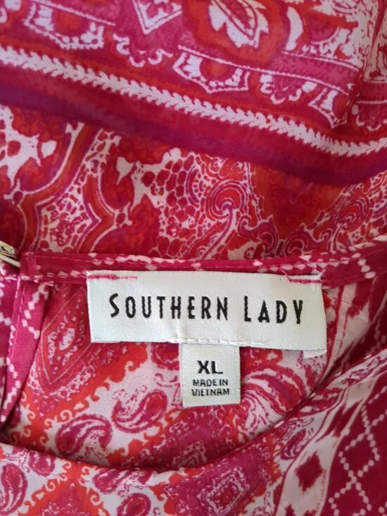 Pink / White Light Weight Top / Blouse - Picture 7 of 7